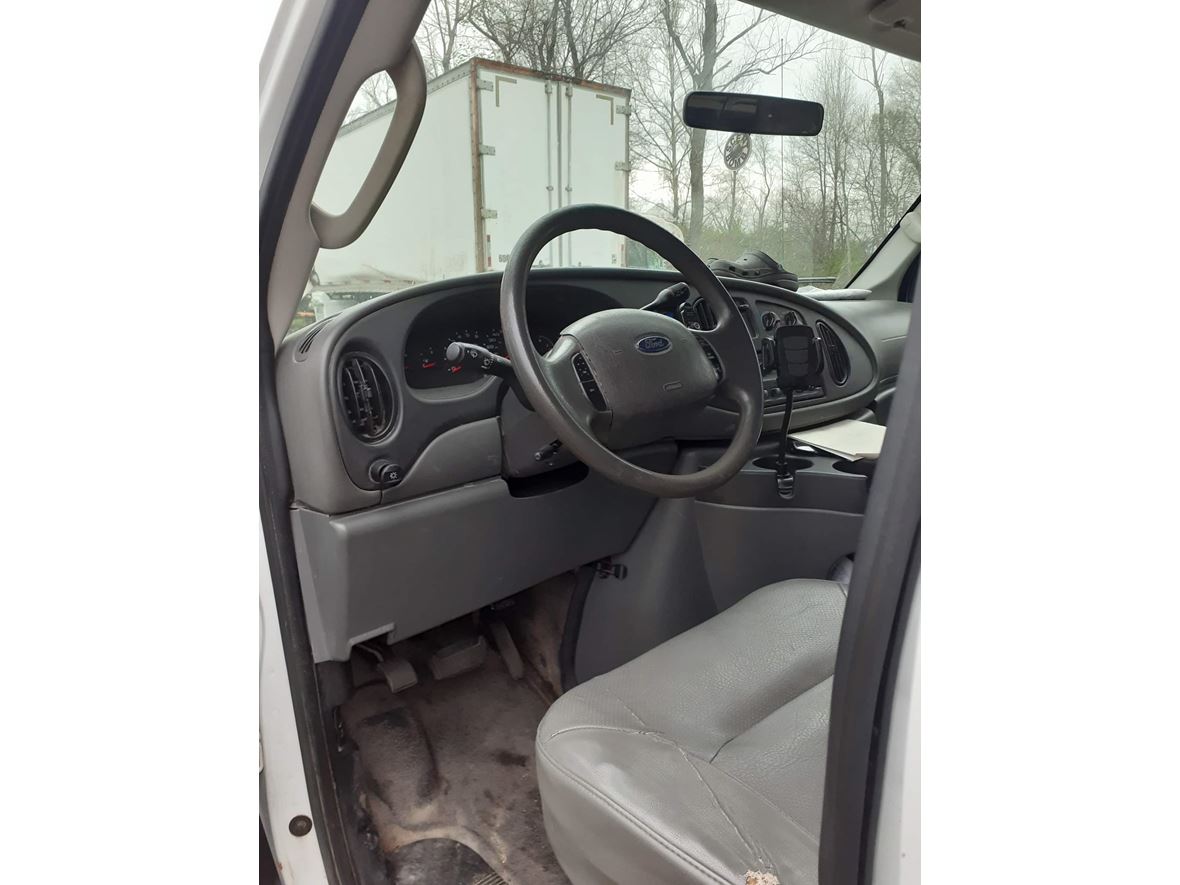 2007 Ford E150 for Sale by Owner in Vincennes, IN 47591