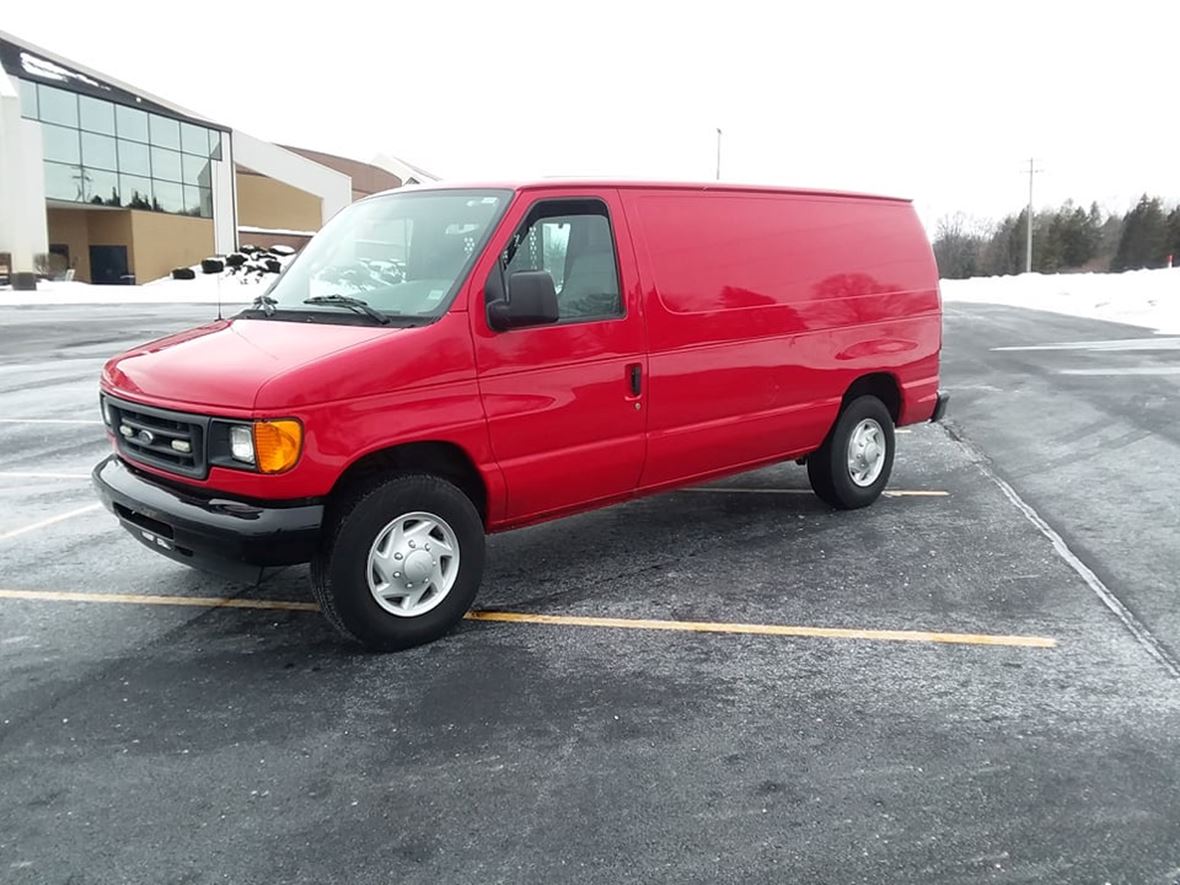 2007 Ford Econoline Cargo for sale by owner in Lansing
