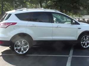 White 2013 Ford Escape