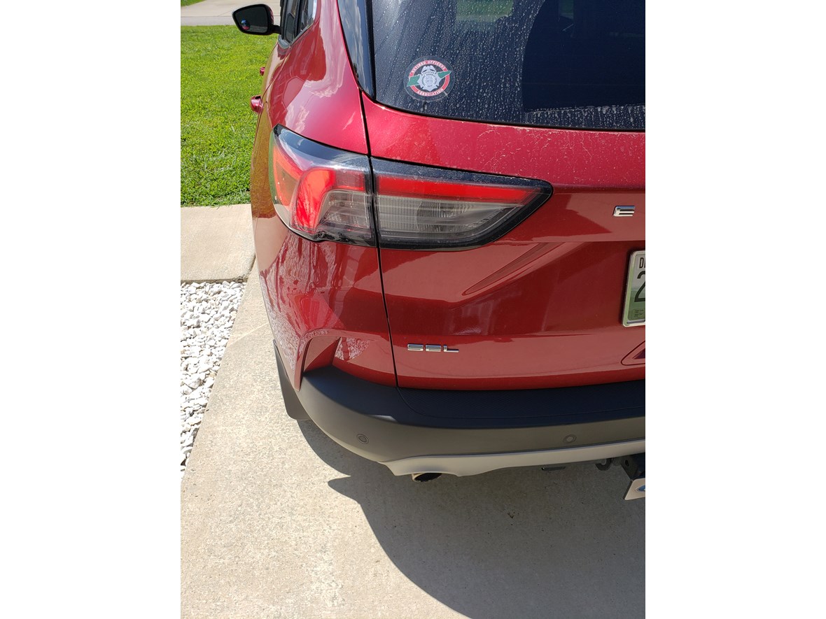 2020 Ford Escape for sale by owner in Lewisburg