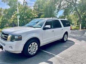 2013 Ford Expedition EL with White Exterior