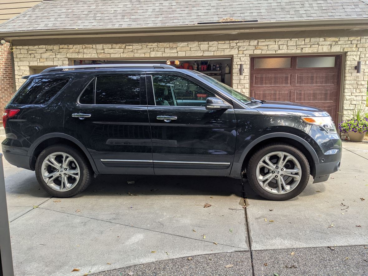 2012 Ford Explorer Limited for sale by owner in Northville