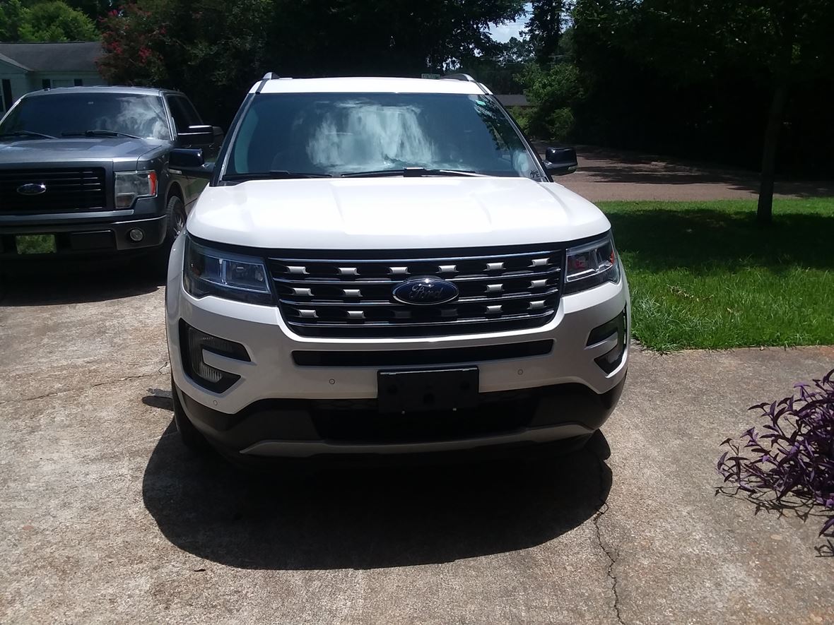2017 Ford Explorer for sale by owner in Natchez