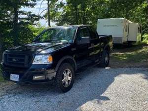 Black 2004 Ford F-150