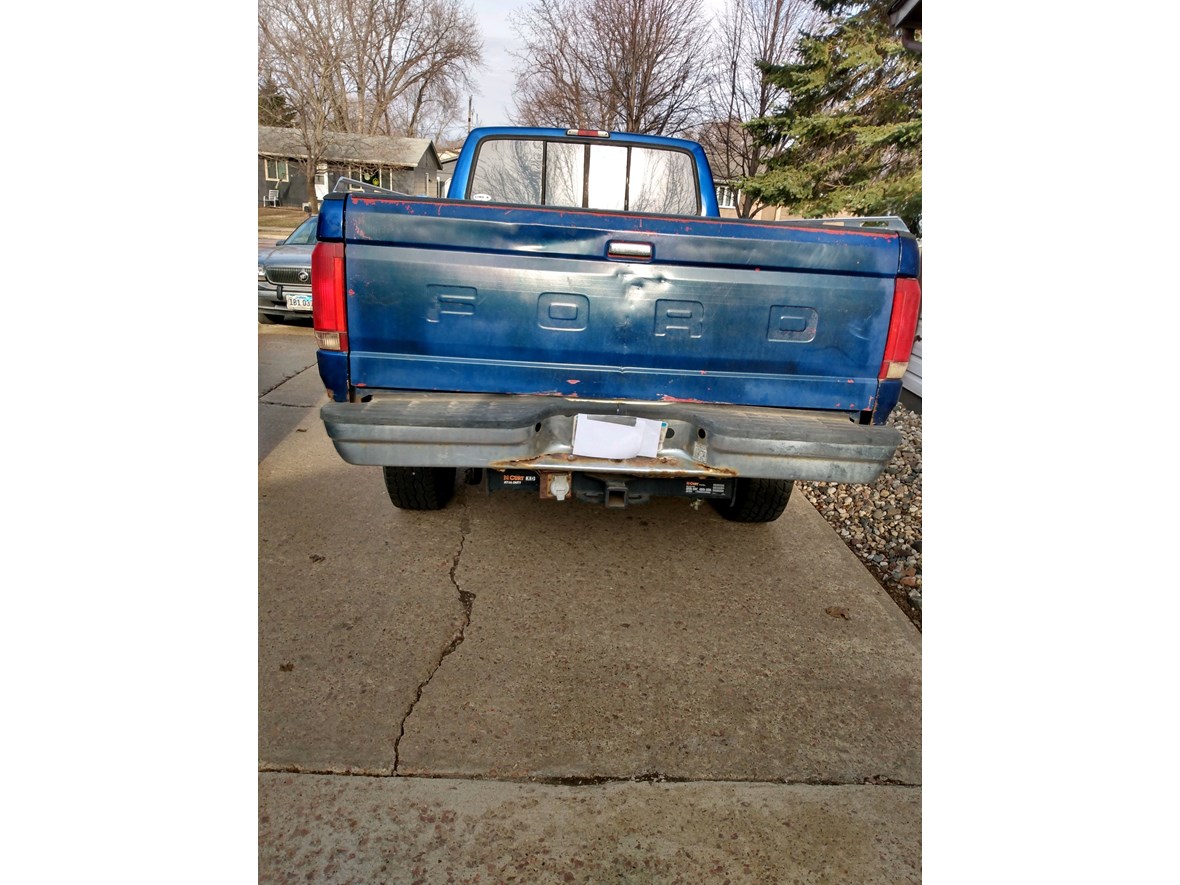 1996 Ford F-350 Super Duty for sale by owner in Sioux Falls
