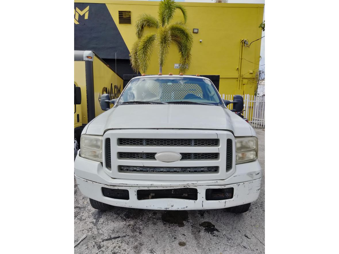 2006 Ford F-350 Super Duty for sale by owner in Miami