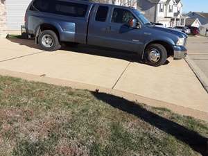 Blue 2006 Ford F-350 Super Duty