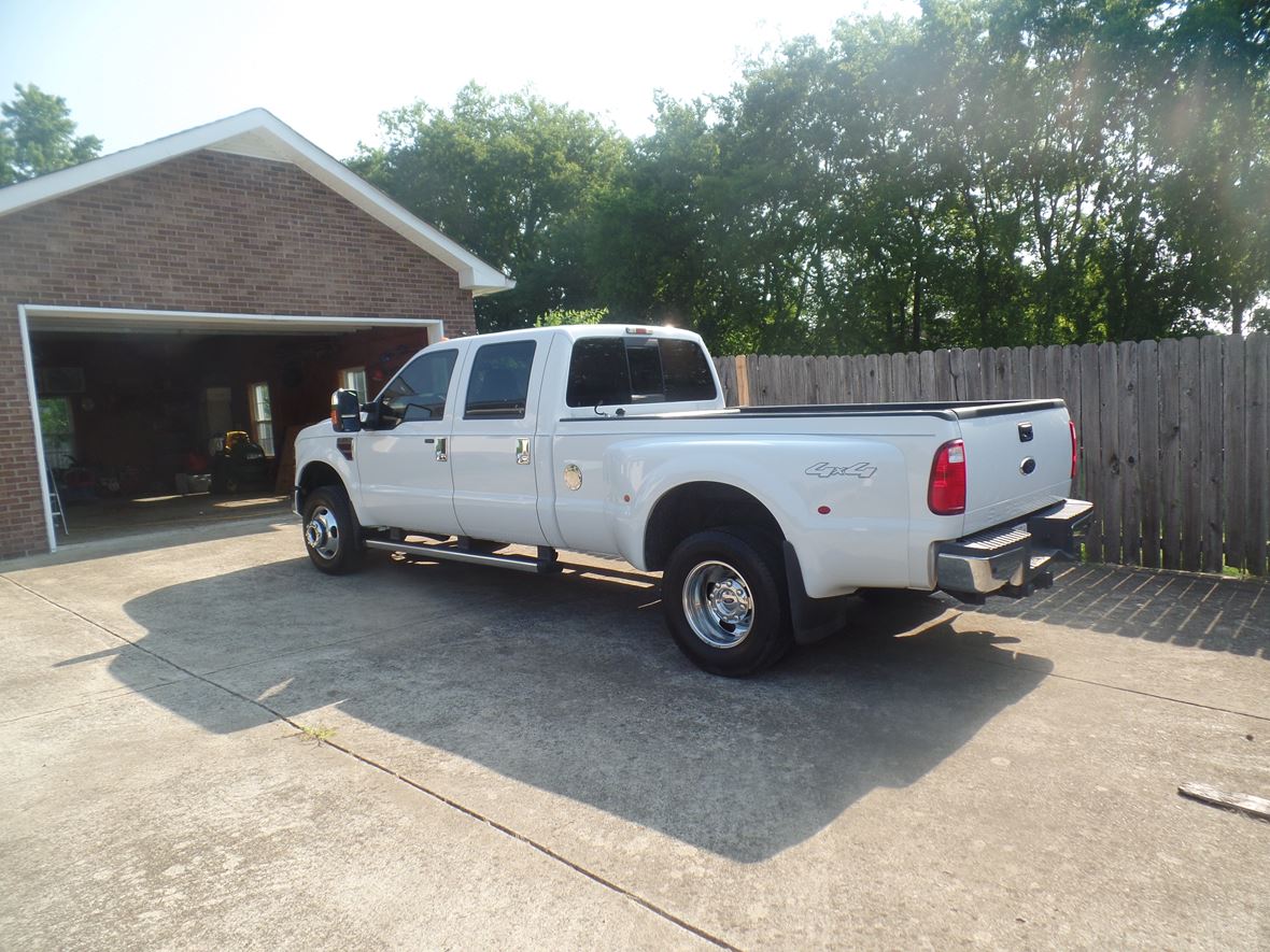 2009 Ford F-350 Super Duty for sale by owner in Hendersonville