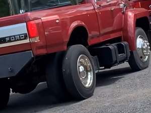 Red 1990 Ford F-750