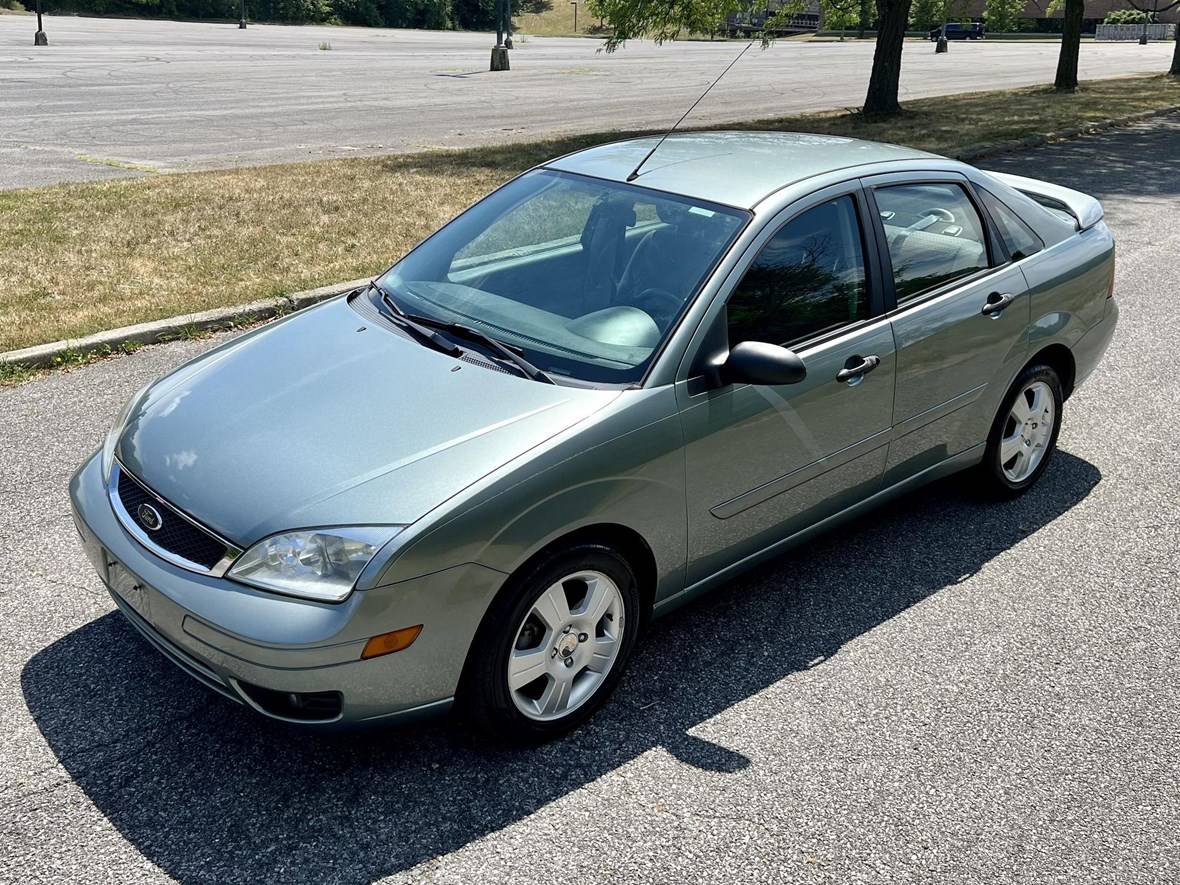 2006 Ford Focus for sale by owner in Hamden