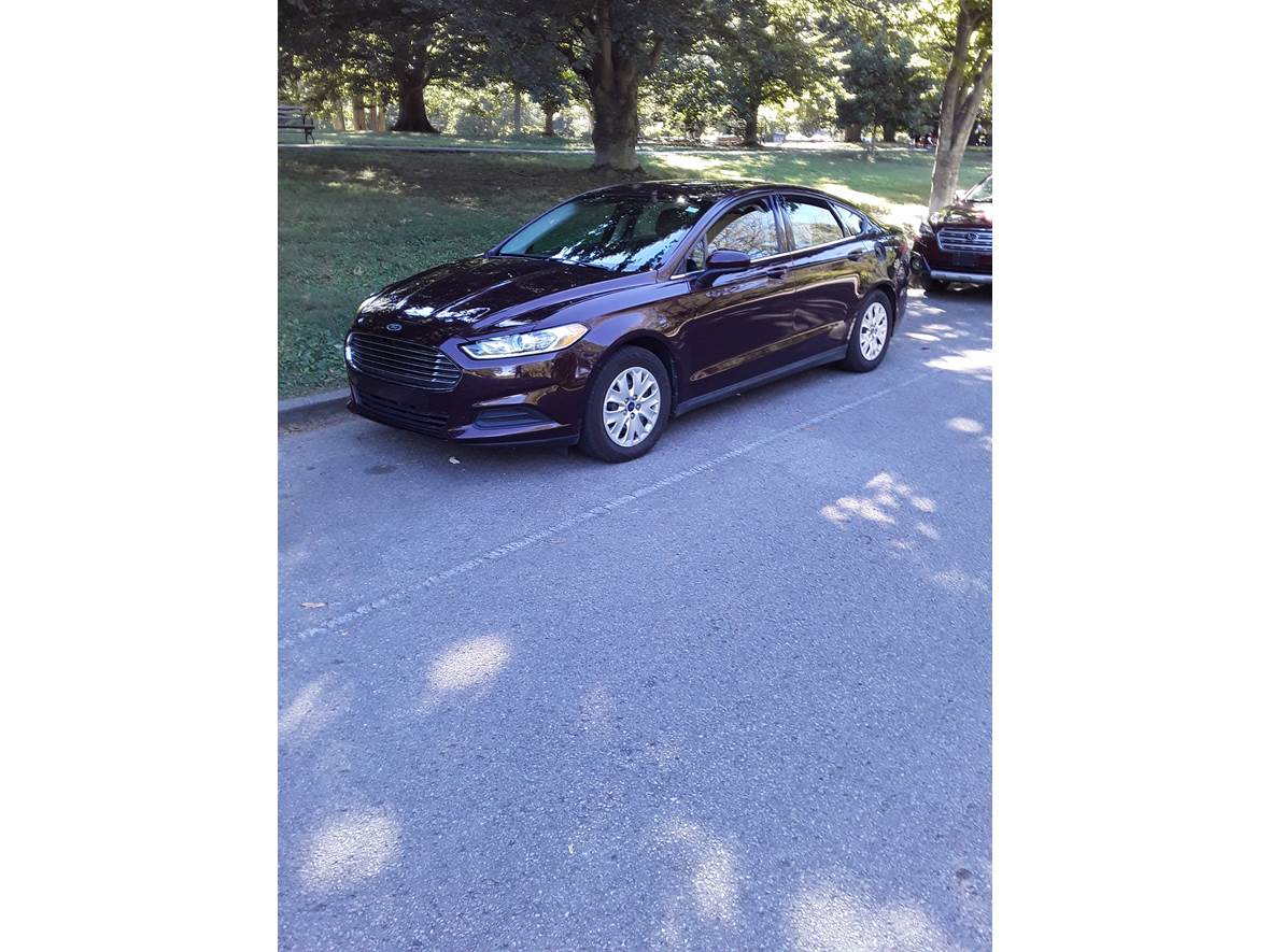 2013 Ford Fusion for sale by owner in Louisville