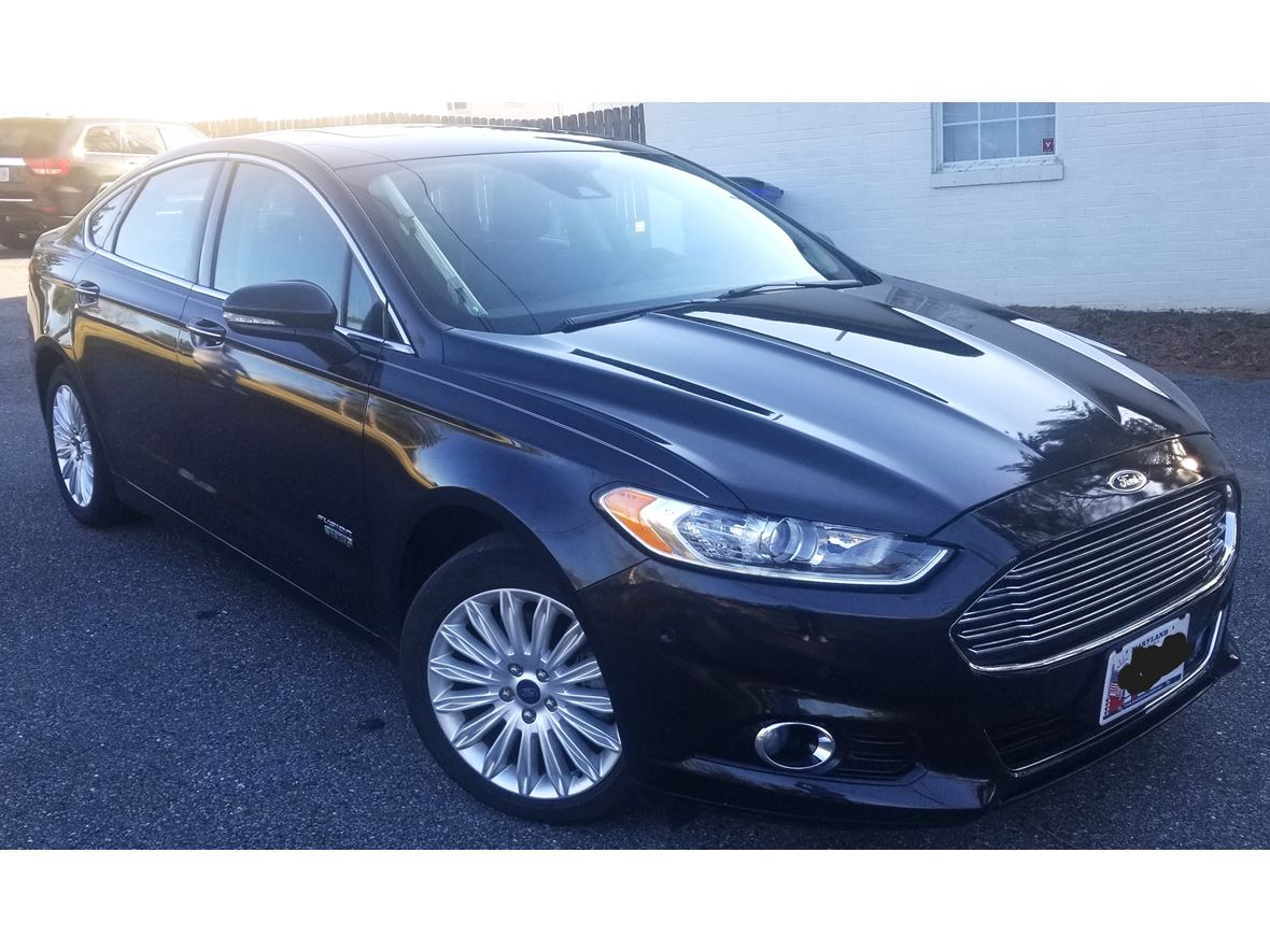 2014 Ford Fusion Energi Titanium Plug-In Hybrid for sale by owner in Ellicott City