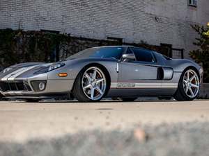 Gray 2006 Ford GT