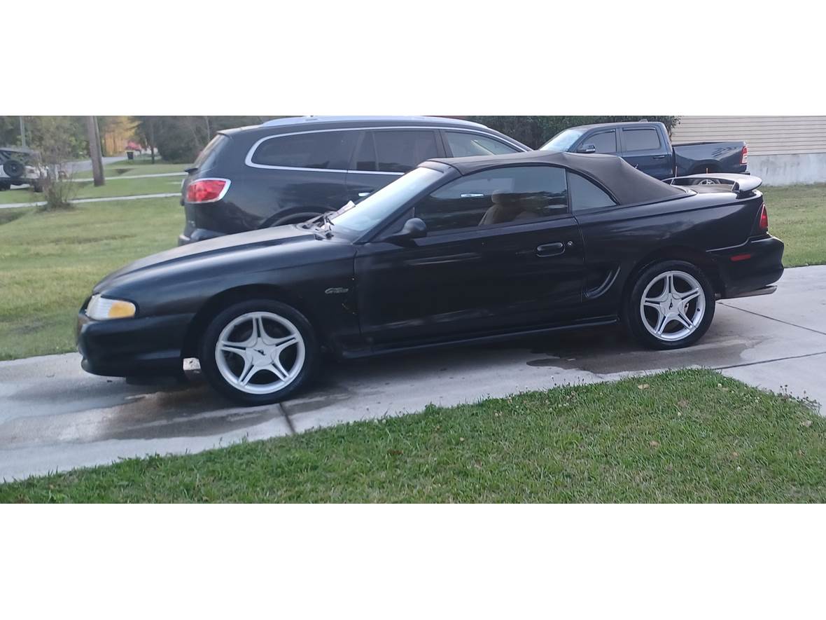 1996 Ford Mustang  for sale by owner in Bloomingdale