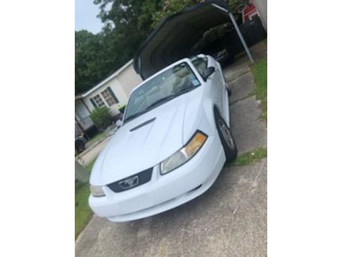 2000 Ford Mustang for sale by owner in Myrtle Beach