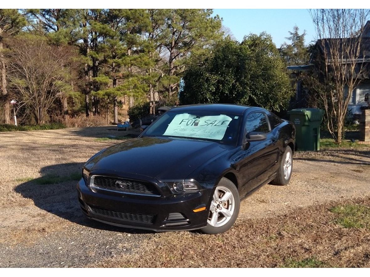 2014 Ford Mustang for sale by owner in Lancaster