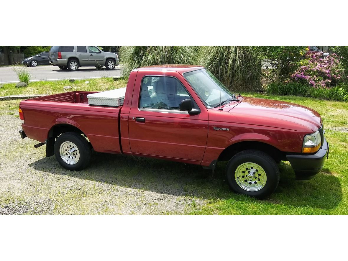 1999 Ford Ranger for sale by owner in Springfield