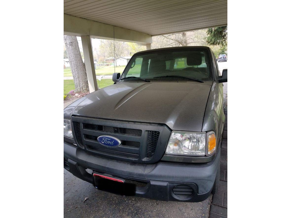 2010 Ford Ranger for sale by owner in Paris