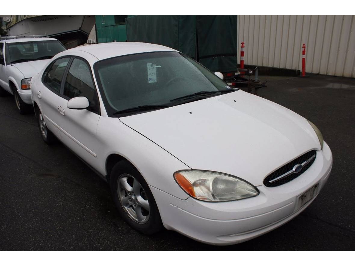 2002 Ford Taurus for sale by owner in Mora