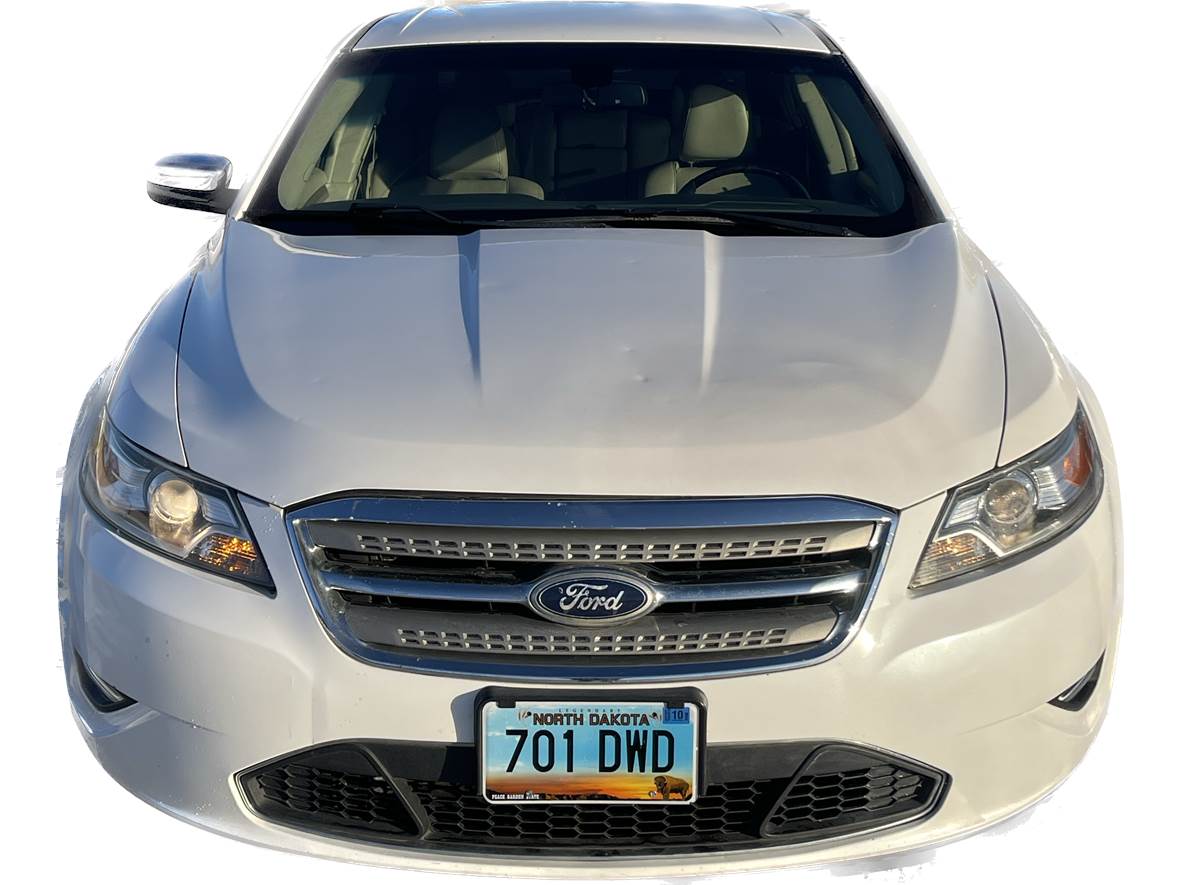 2010 Ford Taurus for Sale by Owner in Moorhead, MN 56560