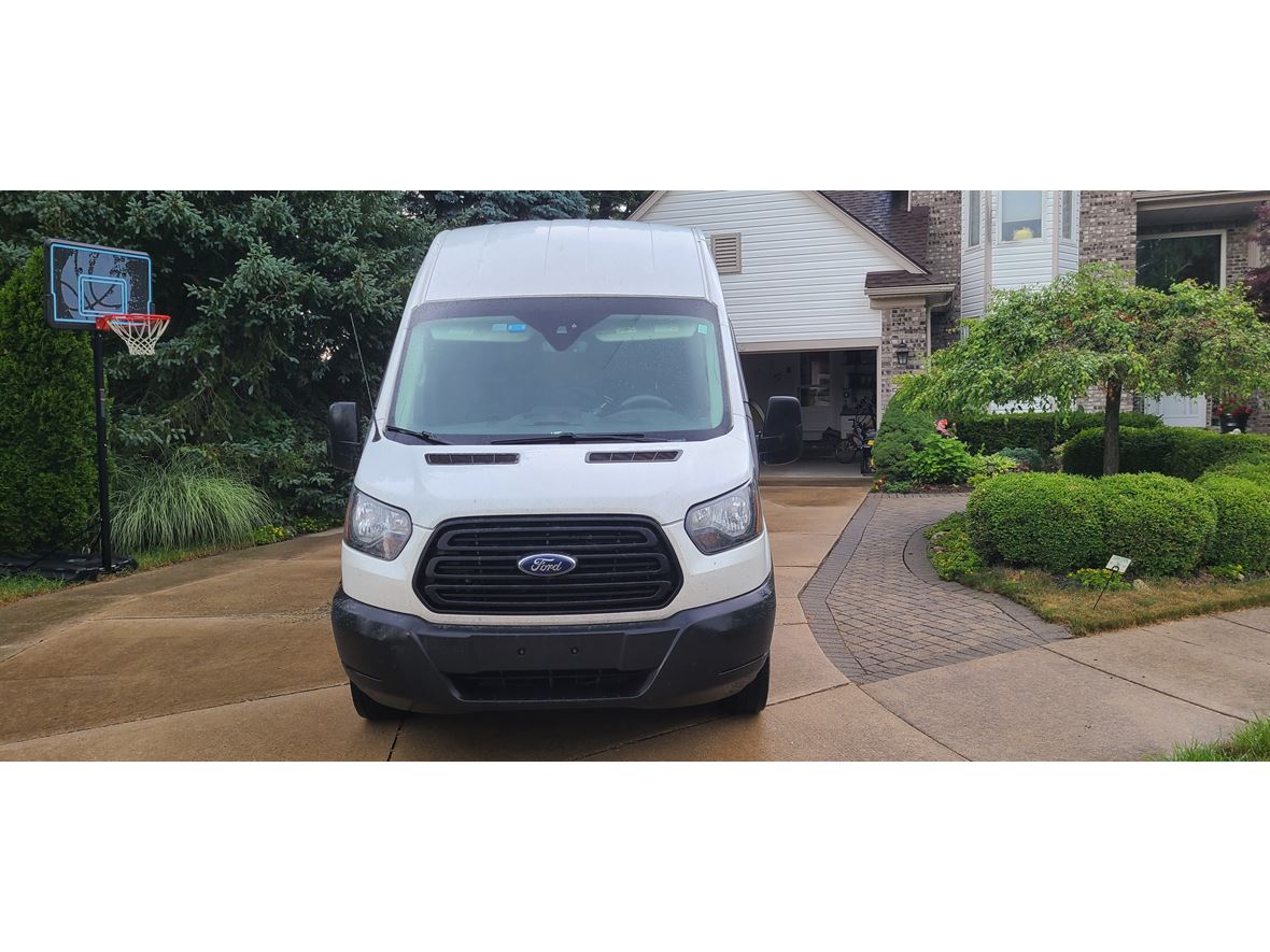 2019 Ford Transit Cargo for sale by owner in Utica