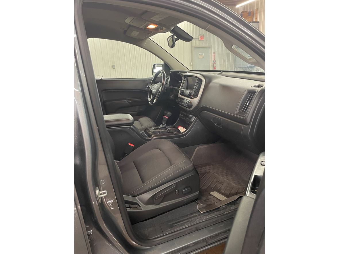 2019 GMC Canyon for sale by owner in Marshfield