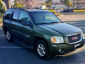 2002 GMC Envoy with Green Exterior