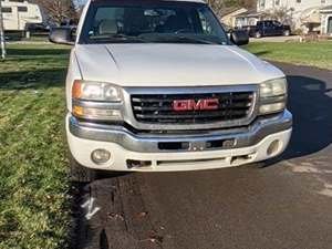 White 2003 GMC Sierra 1500