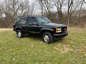 Black 1994 GMC Yukon