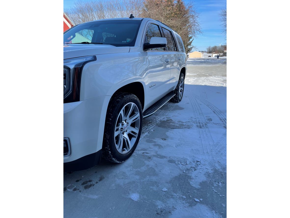 2015 GMC Yukon SLT for sale by owner in Mount Pleasant
