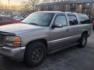 Gold 2000 GMC Yukon XL