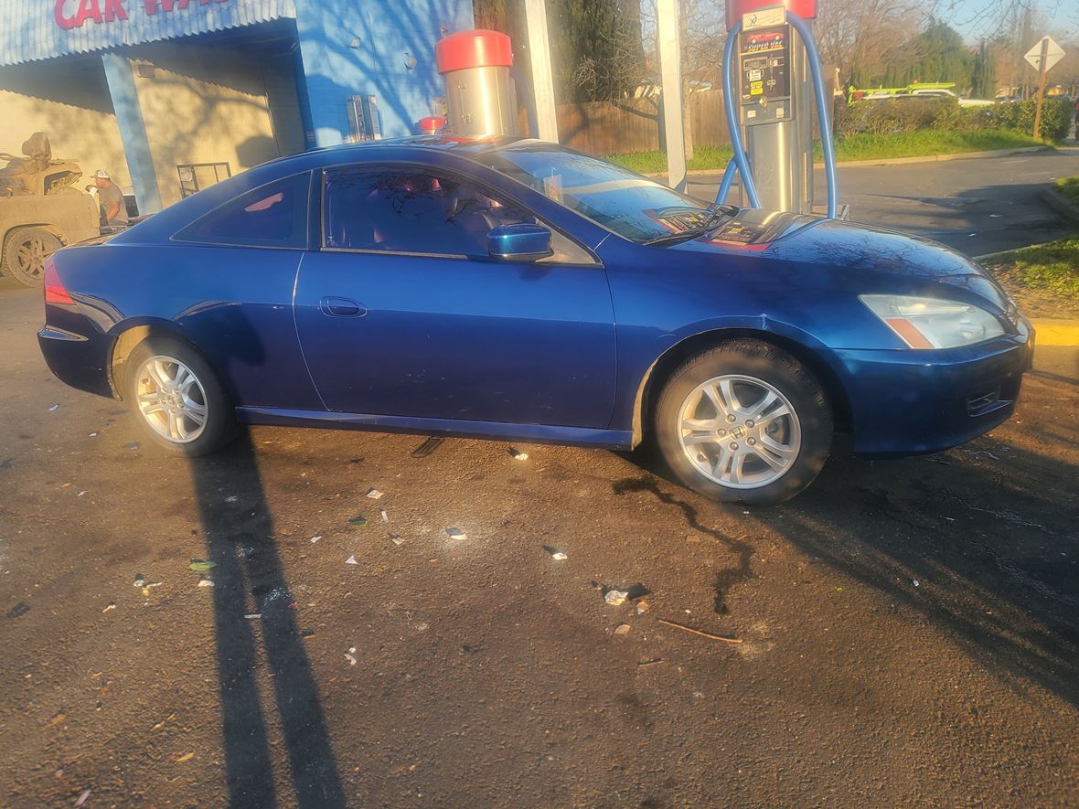 2007 Honda Accord Coupe for sale by owner in Rancho Cordova