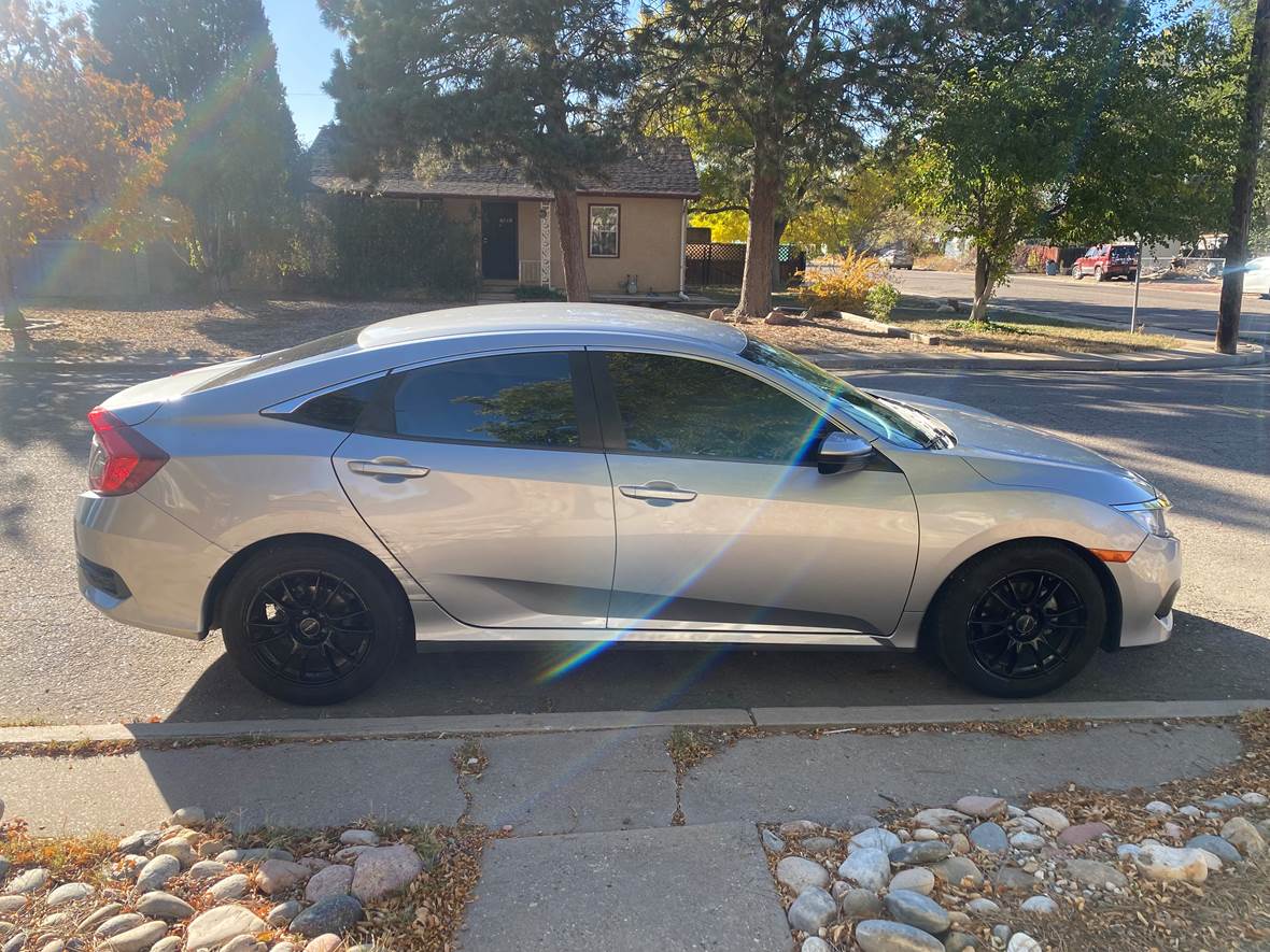 2017 Honda Civic for sale by owner in Pueblo