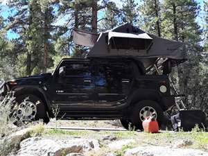 2008 Hummer H2 Sut with Black Exterior