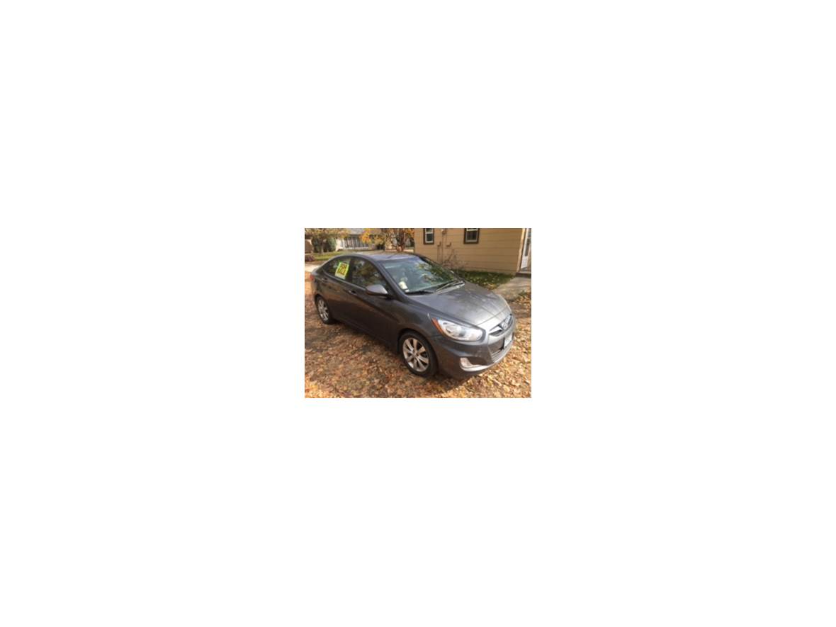 2012 Hyundai Accent for sale by owner in Forsyth