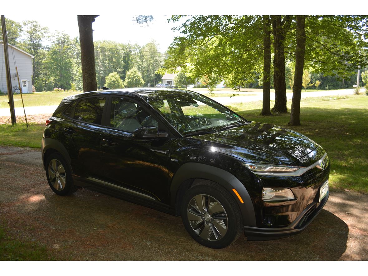 2020 Hyundai Kona EV for sale by owner in Biddeford