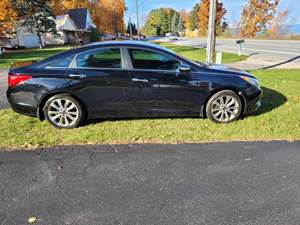 Black 2011 Hyundai Sonata