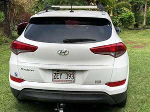 White 2017 Hyundai Tucson
