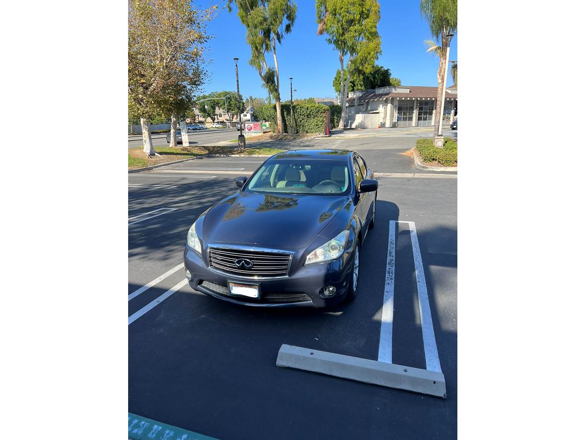 2011 Infiniti M37 for sale by owner in Irvine