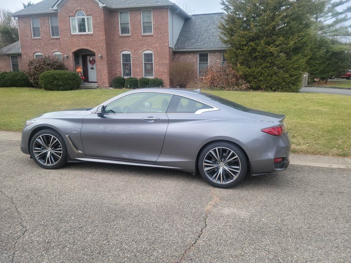 2017 Infiniti Q60 for sale by owner in Indianapolis