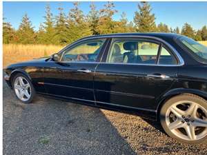 Black 2005 Jaguar XJ-Series