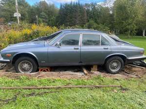 Blue 1987 Jaguar XJ6