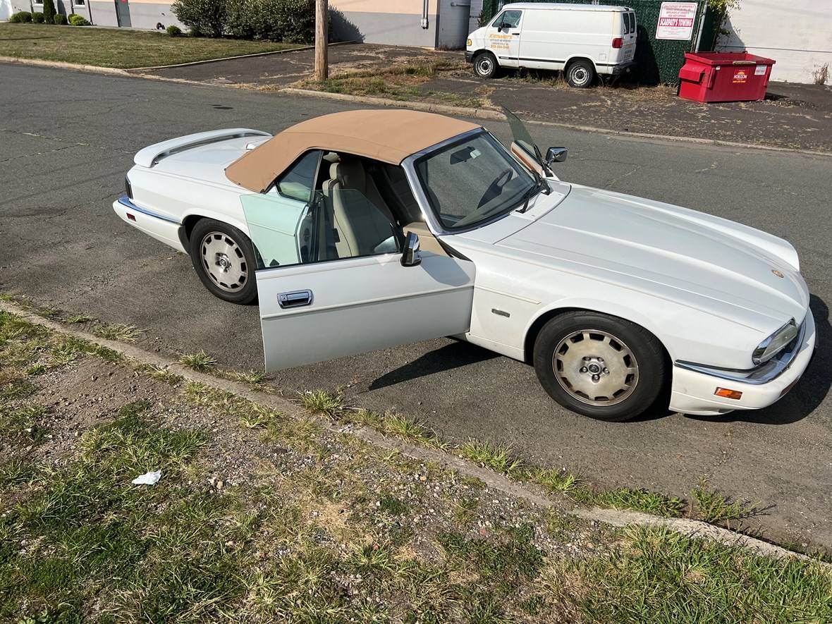 1996 Jaguar XJS for sale by owner in Trenton