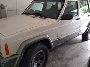 White 2000 Jeep Cherokee