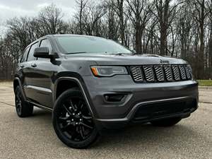 Gray 2021 Jeep Cherokee Laredo E 4x4 3.6L