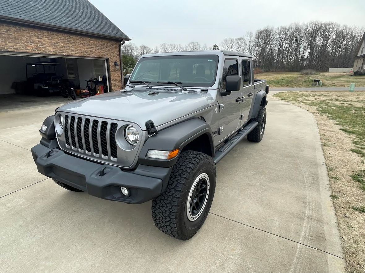 2020 Jeep Gladiator  for sale by owner in Gaffney