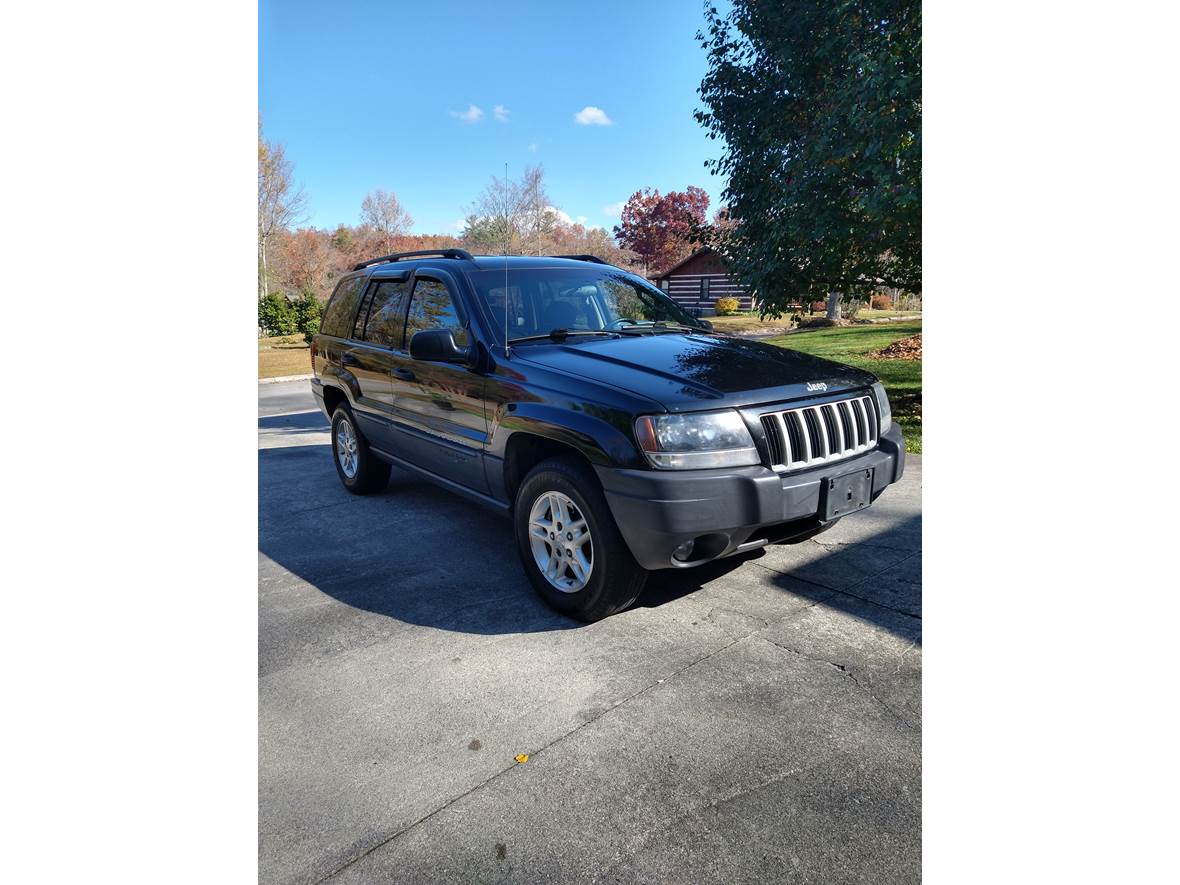 2004 Jeep Grand Cherokee L for sale by owner in Cosby