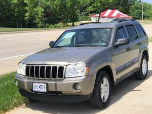 Gold 2006 Jeep Grand Cherokee L