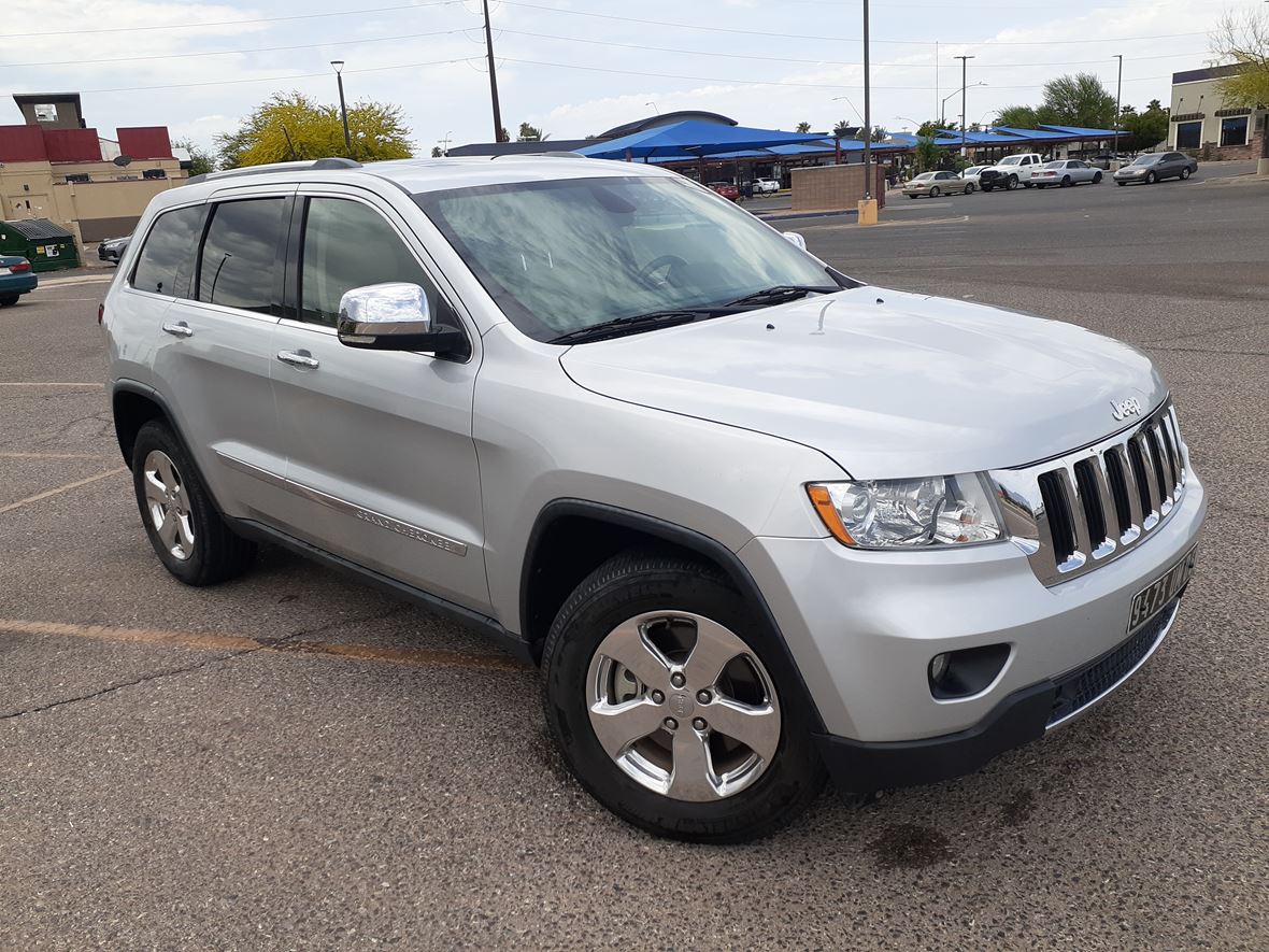 2011 Jeep Grand Cherokee L for sale by owner in Tombstone