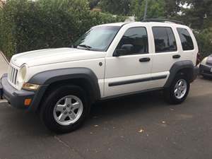 White 2005 Jeep Liberty